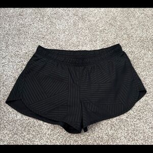 Old Navy Black Patterned Women's Athletic Shorts
